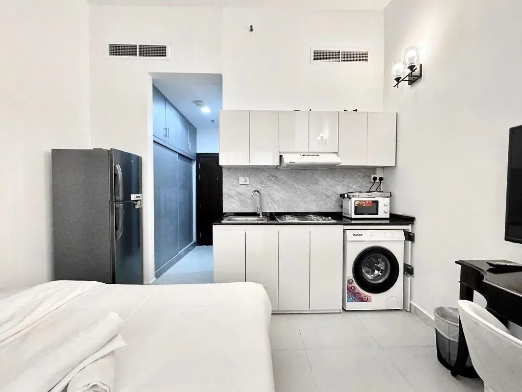 Al Manara Classic Deluxe Studio Dubai Apartment